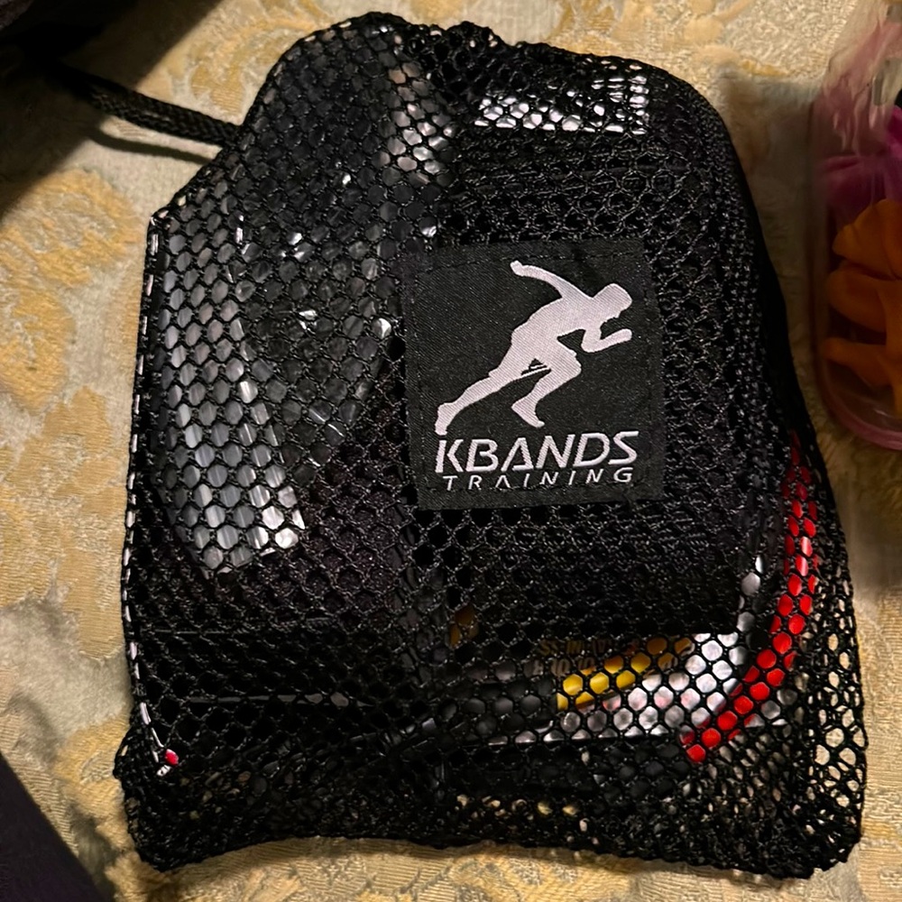 Kbands  for athletes cheer and dance has cd and instructions never used